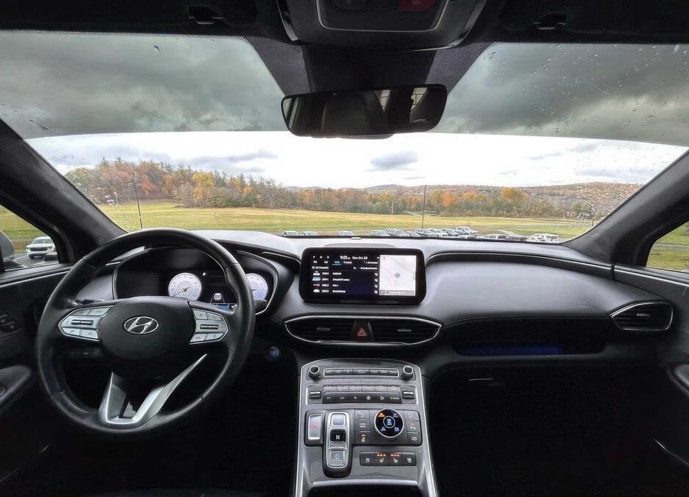 Hyundai Santa Fe      2024