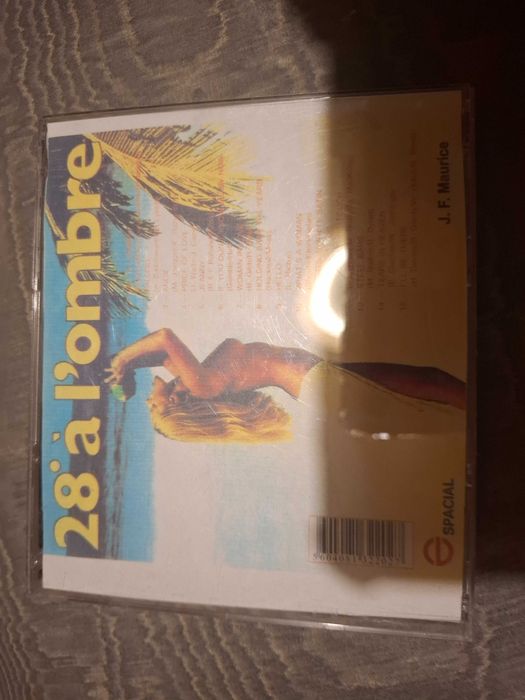 Vendo cd 28 a l'ombre