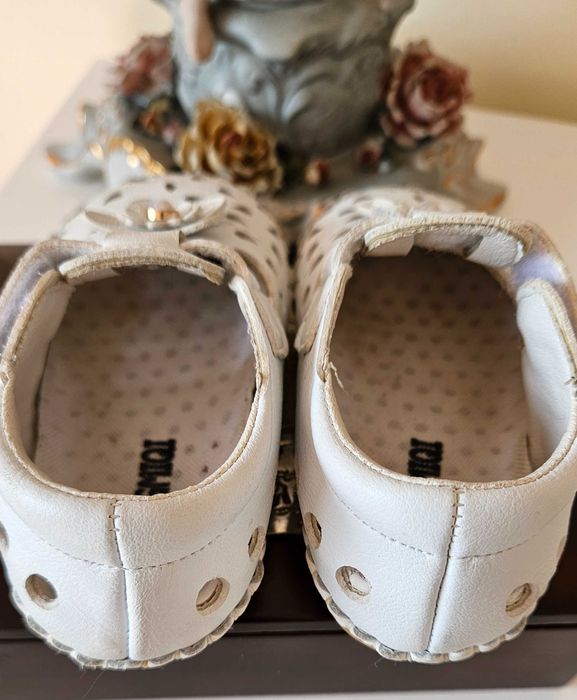 Sapatos de criança 18