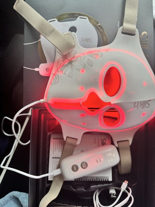 Maska LED do twarzy SILK'N EMS Mask