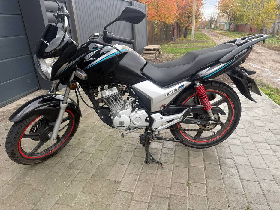 Honda cb125e 2012 року