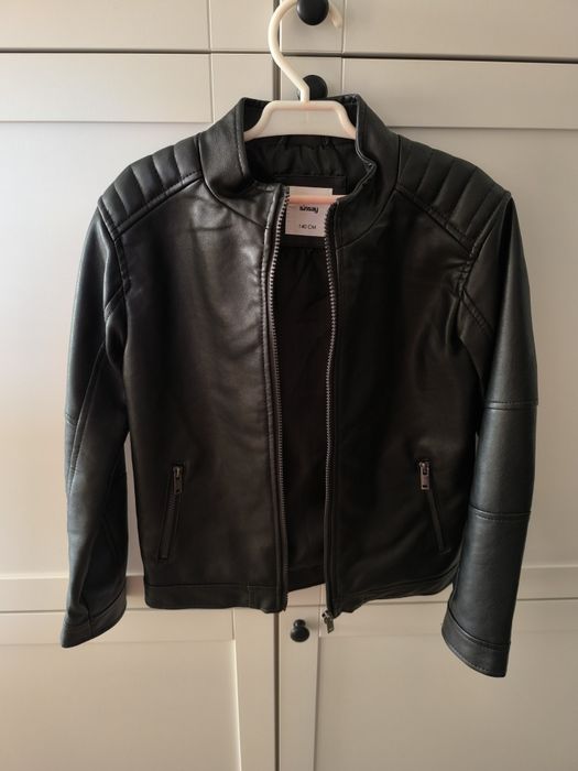 Eko skóra młodzieżowa chłopięca dziewczęca kurtka 140 bomberka czarna