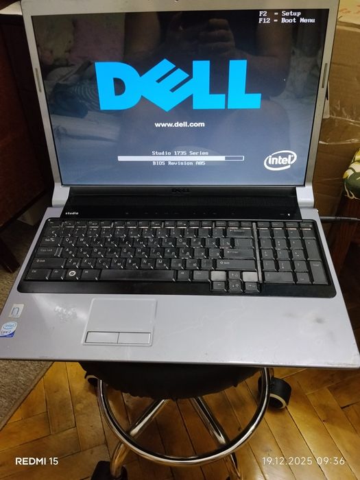 Dell  studio 1735 стан на фото
