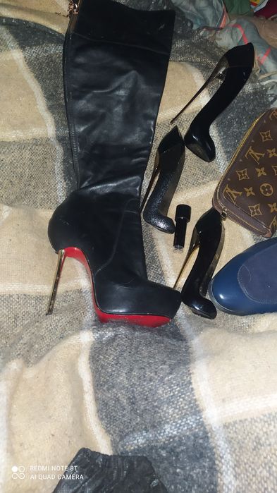 Бодфорды кожа 36размер на молнии на застежке красивая цепочка.