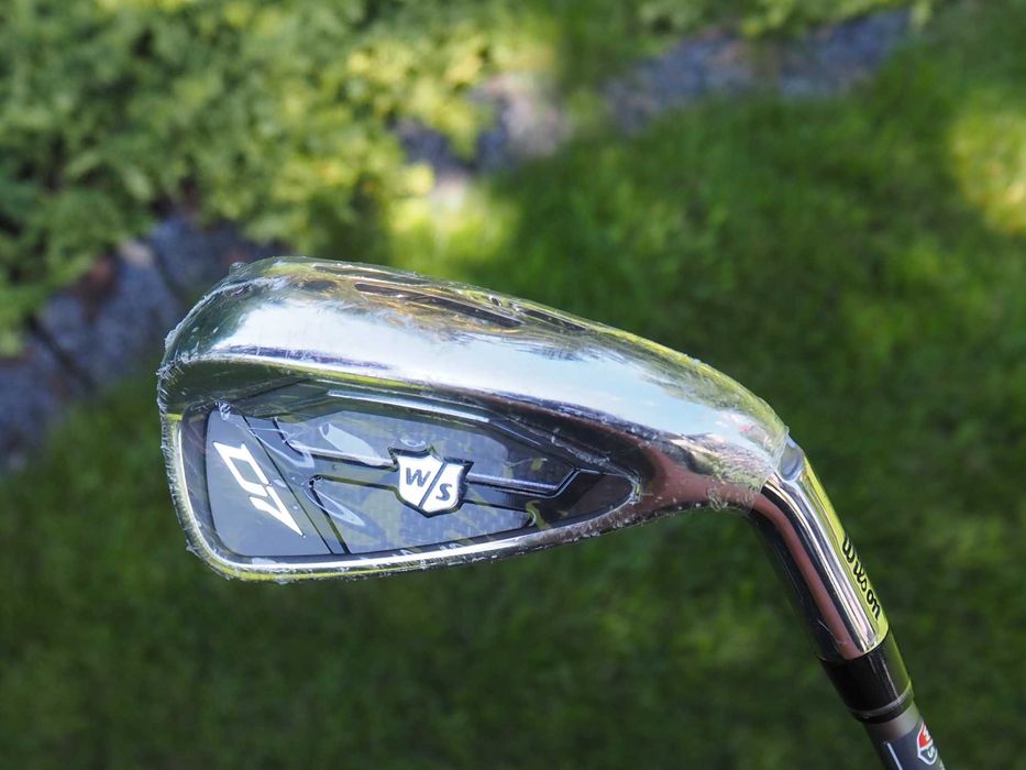 Kij do golfa Wilson Staff Iron 6