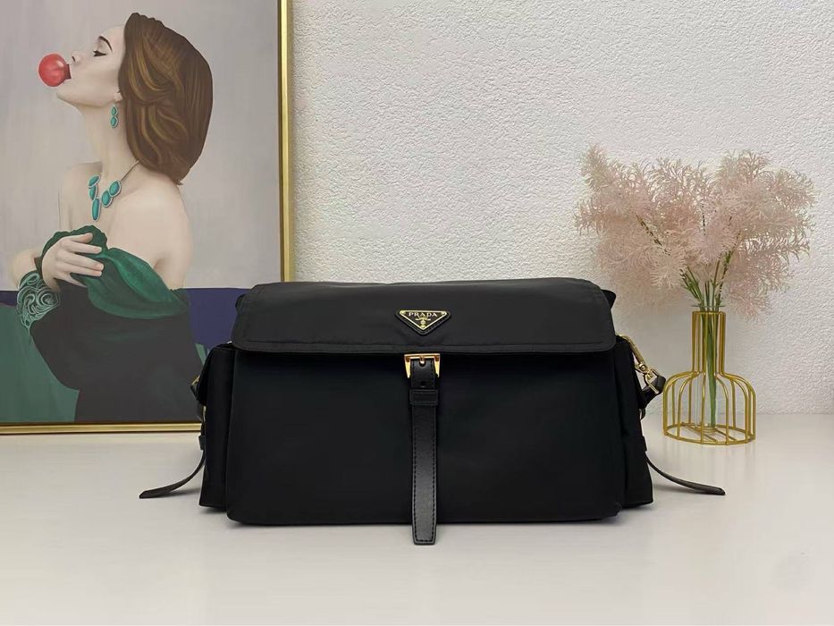 Сумка Prada Re-Nylon 1BD953 чорна чоловіча нейлонова черная мужская