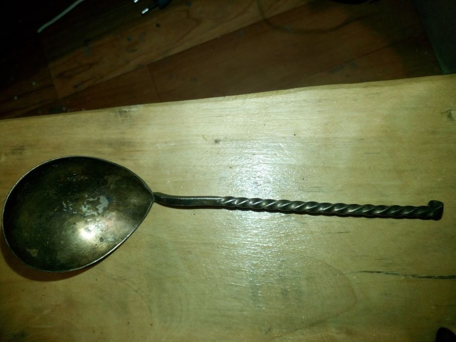 Металл.Старая ложка, цвет металл