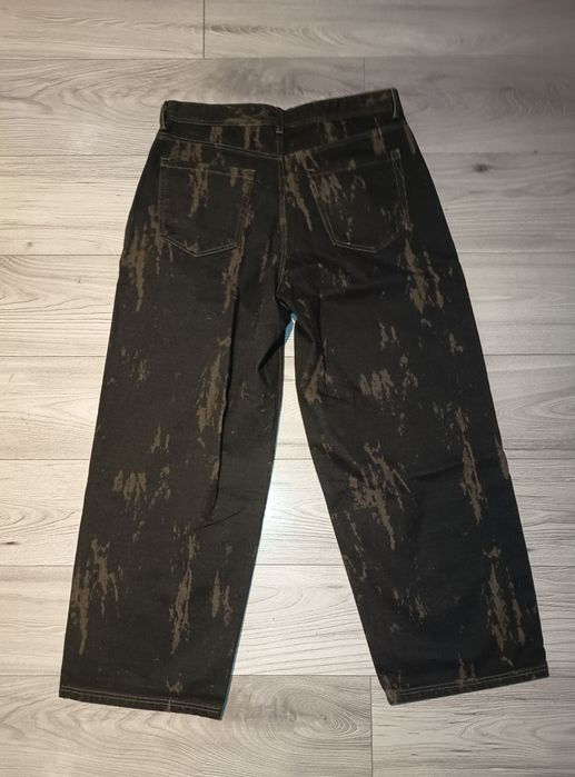 Spodnie o kroju baggy z nadrukiem