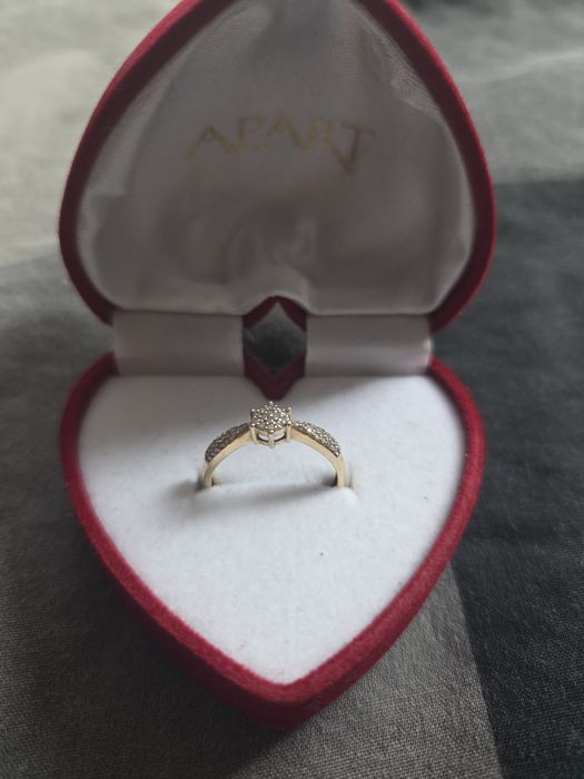 Pierścionek Zaręczynowy