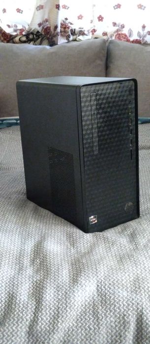 Комп'ютер для роботи/ігор