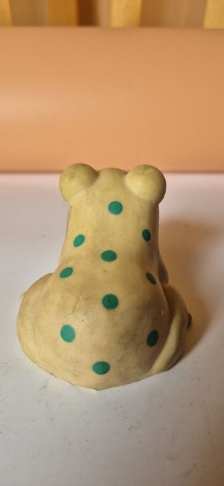 Dwie stare gumowe zabawki PRL komplet  pies i żaba (33