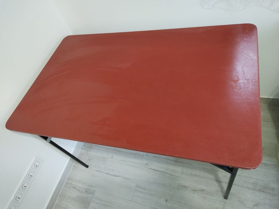 Стіл ручна робота