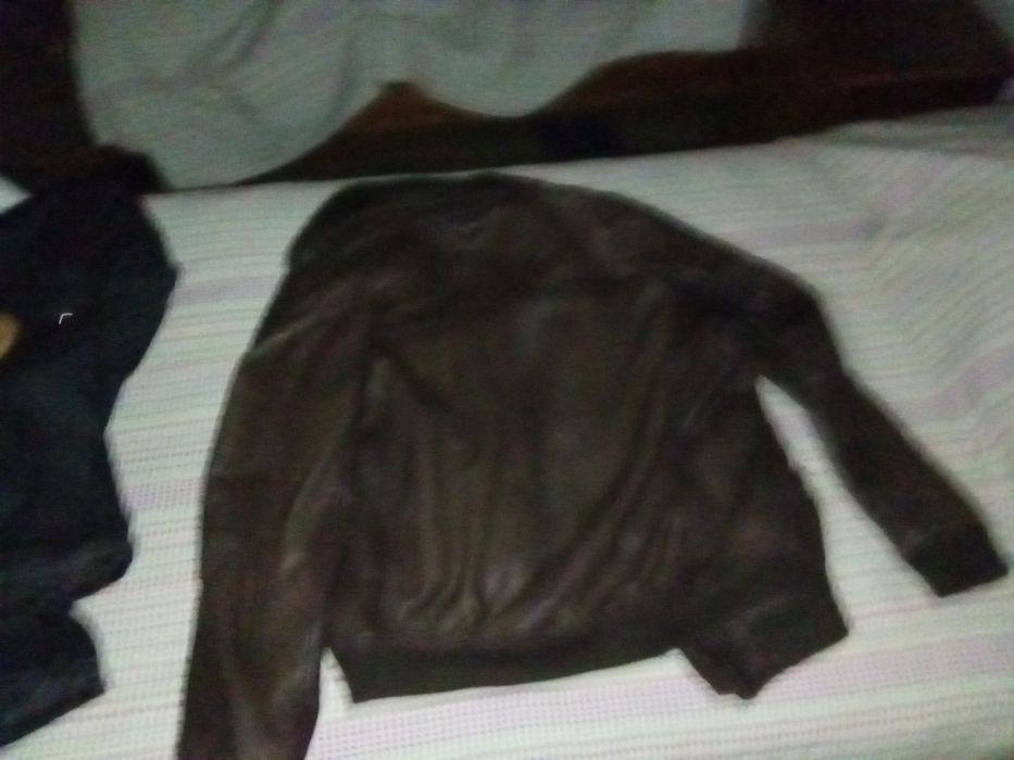 Vendo blusão de cabedal