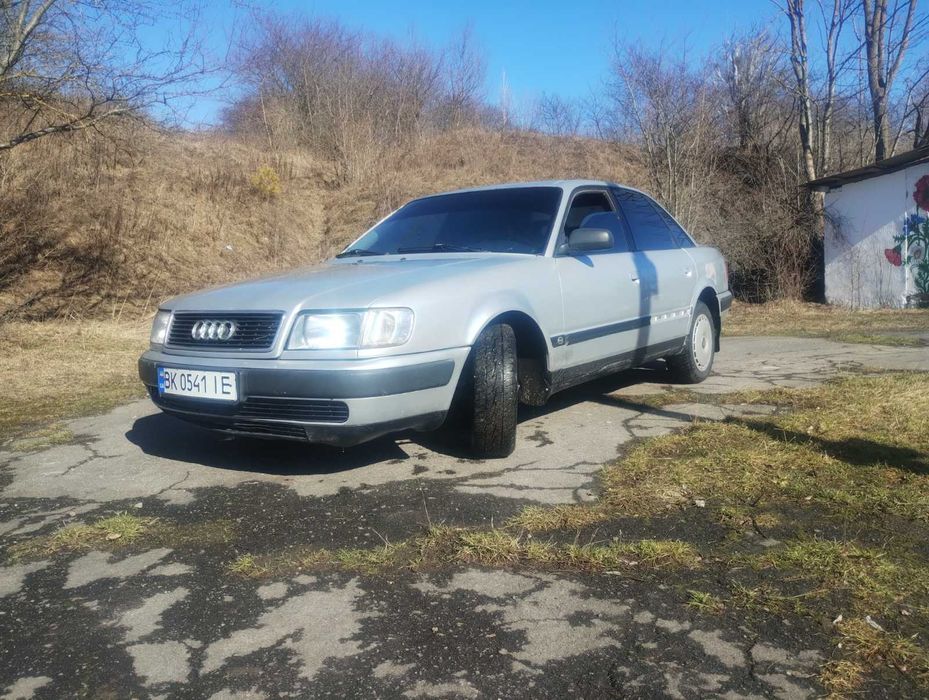 Продам Audi 100 с4