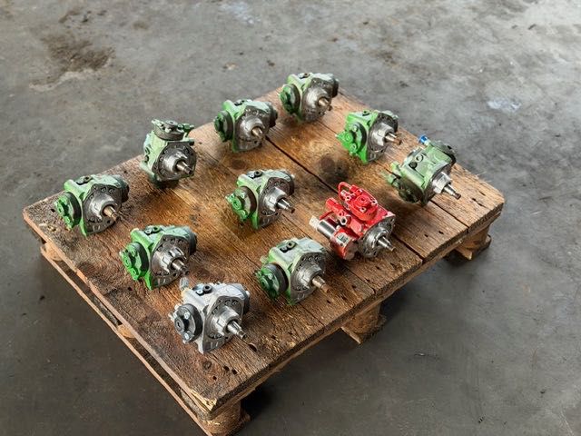 Pompa wtryskowa DENSO  John Deere komplet paleta