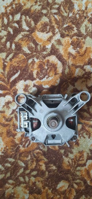 Двигун для пральної машини BOSCH