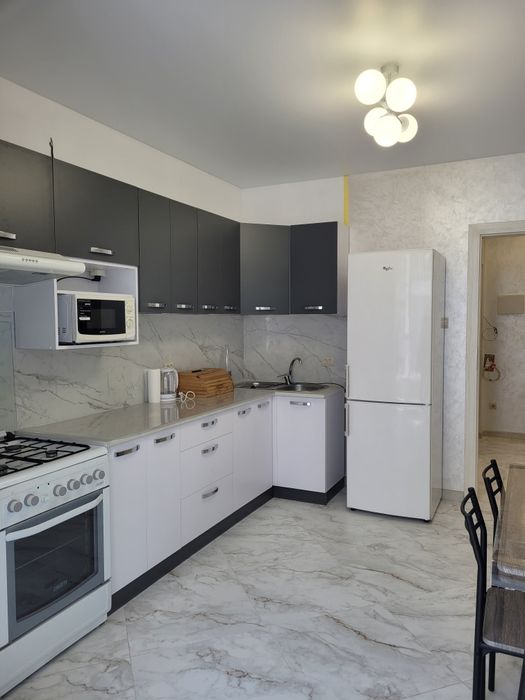 Здам 3 км.кв.вул.Коновальця.Новобудва.Здається вперше.Деталі телефоном