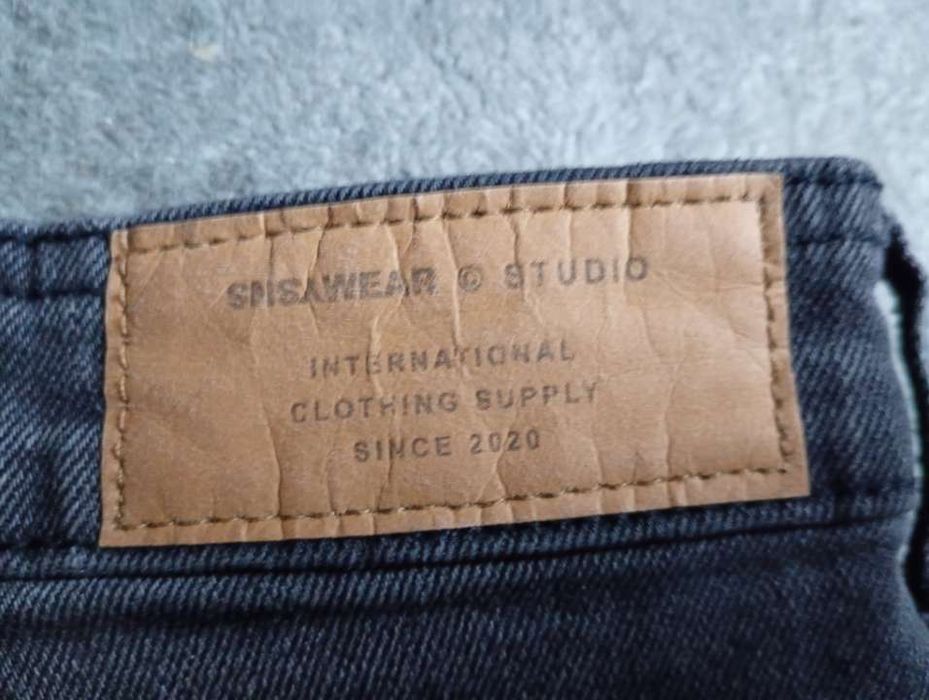 Czarne Jeansy z Sinsay