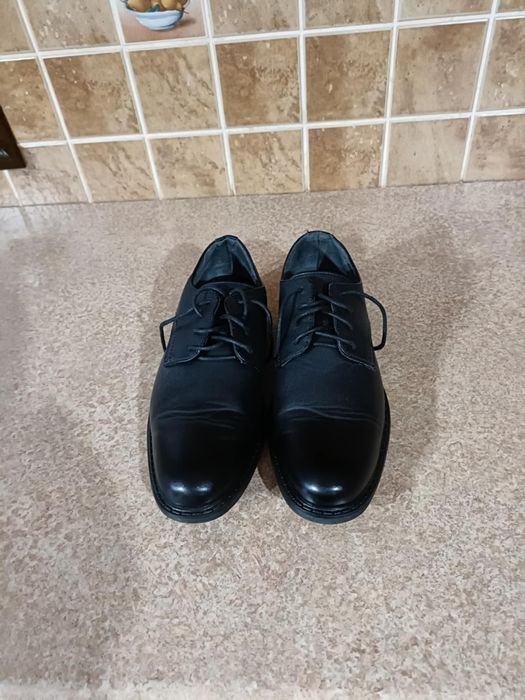 Sprzedam pantofle lakierki