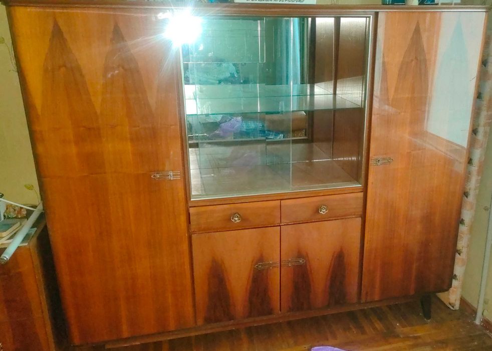 Сервант, Хельга производства ГДР