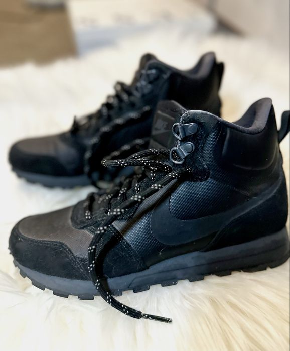 Продаю кросівки Nike. Оригінал. 24 см.