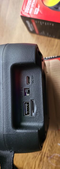 Coluna portatil nova