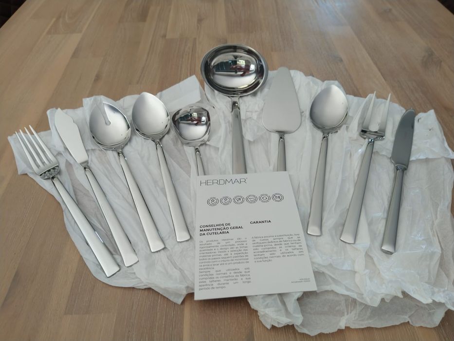 Faqueiro 130 peças Arco Herdmar