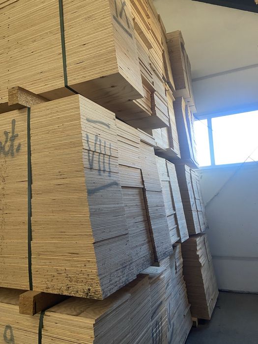 Sklejka sosnowa wodoodporna