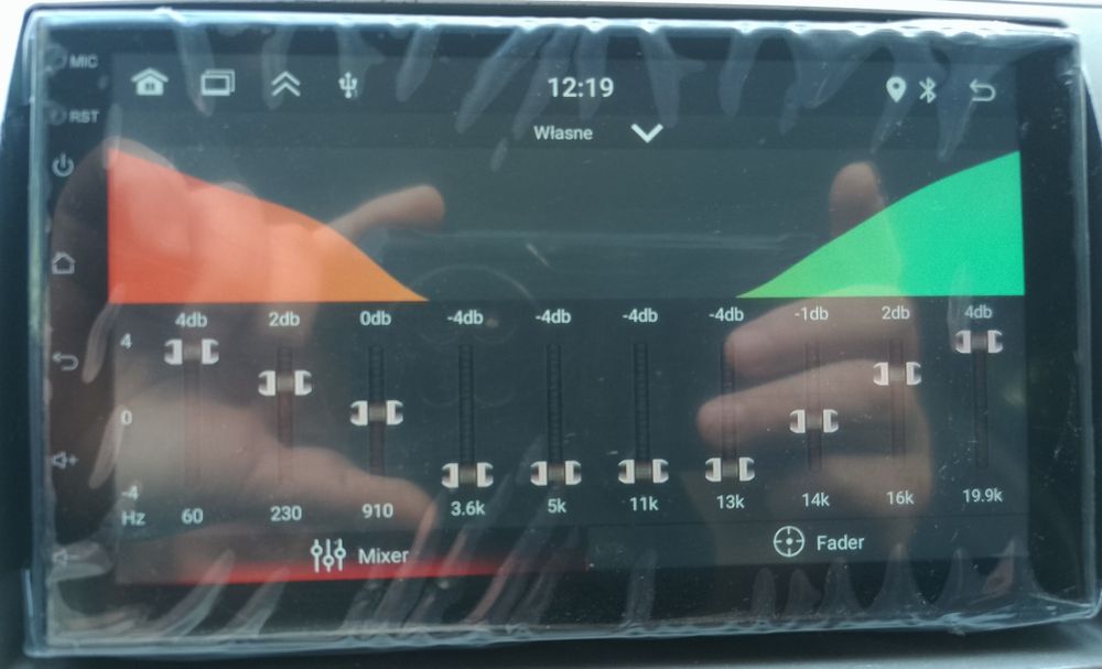Radio android, GPS, wi-fi, bluetooth