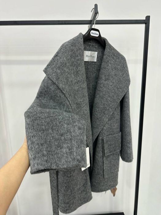 Пальто Max Mara сіре шерстяне
