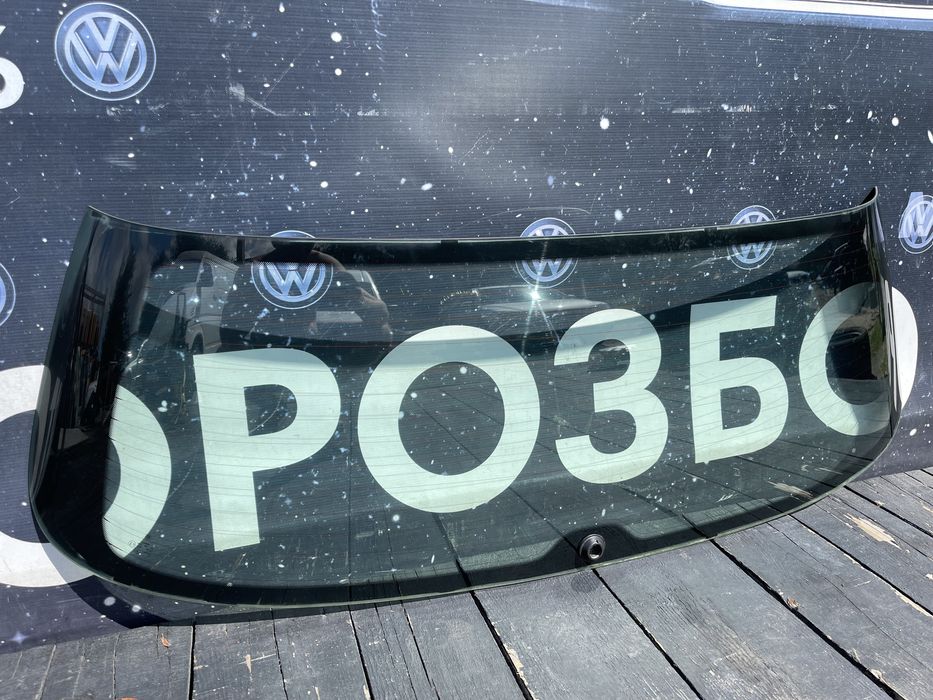 Скло ляди Пассат Б6 стекло ляди Пассат Б6 стекло кришкы багажника Б6