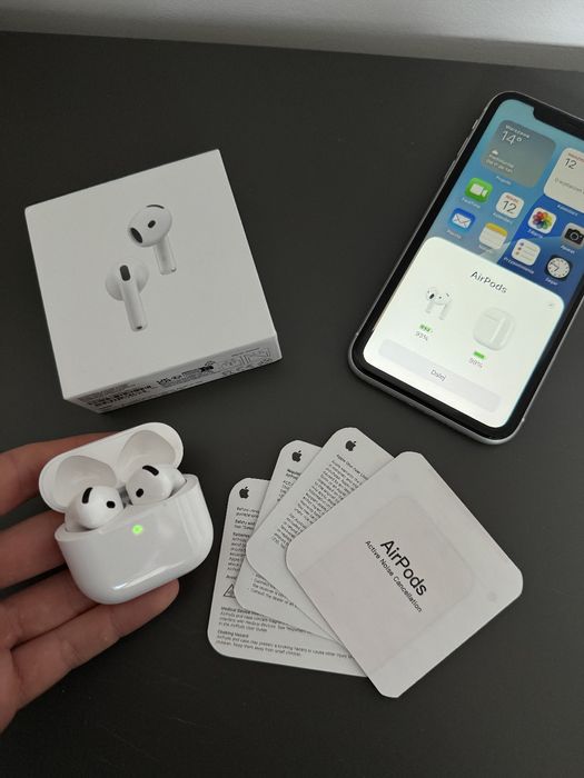 Słuchawki AirPods 4 ANC