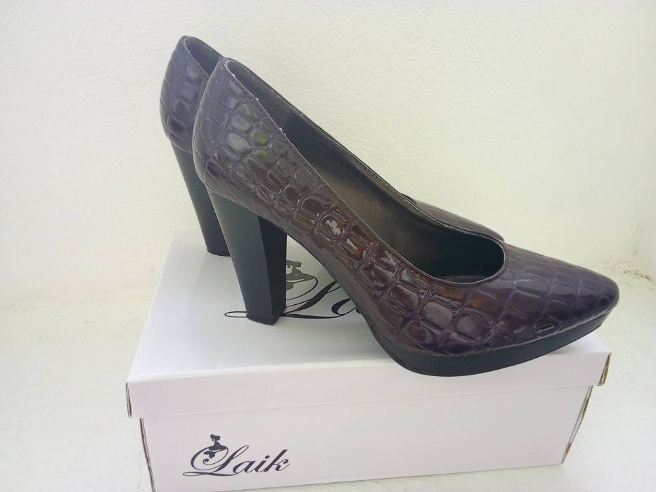 Sapatos da marca Seaside! - Tamanho 37