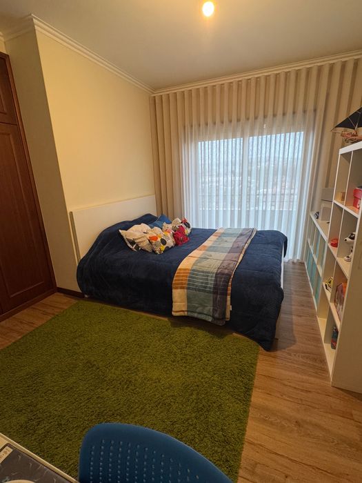 FANTÁSTICO Apartamento T3 (Completamente Remodelado) Paços de Brandão