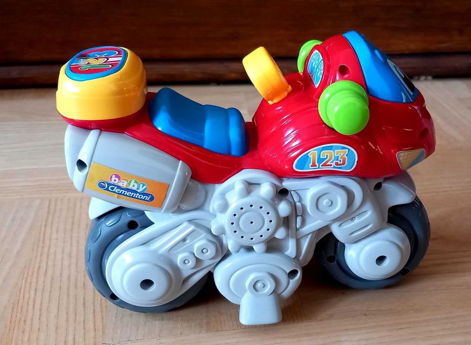Interaktywny motor Baby Clementoni