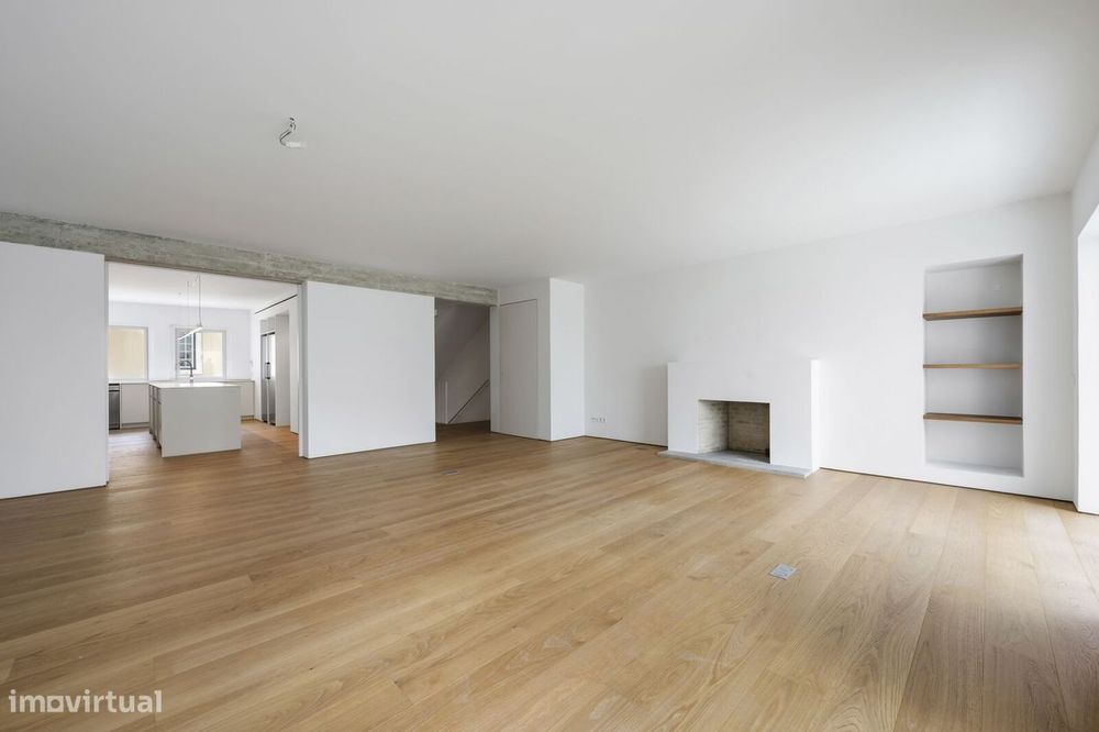 Moradia T4 com jardim, Lapa, Lisboa