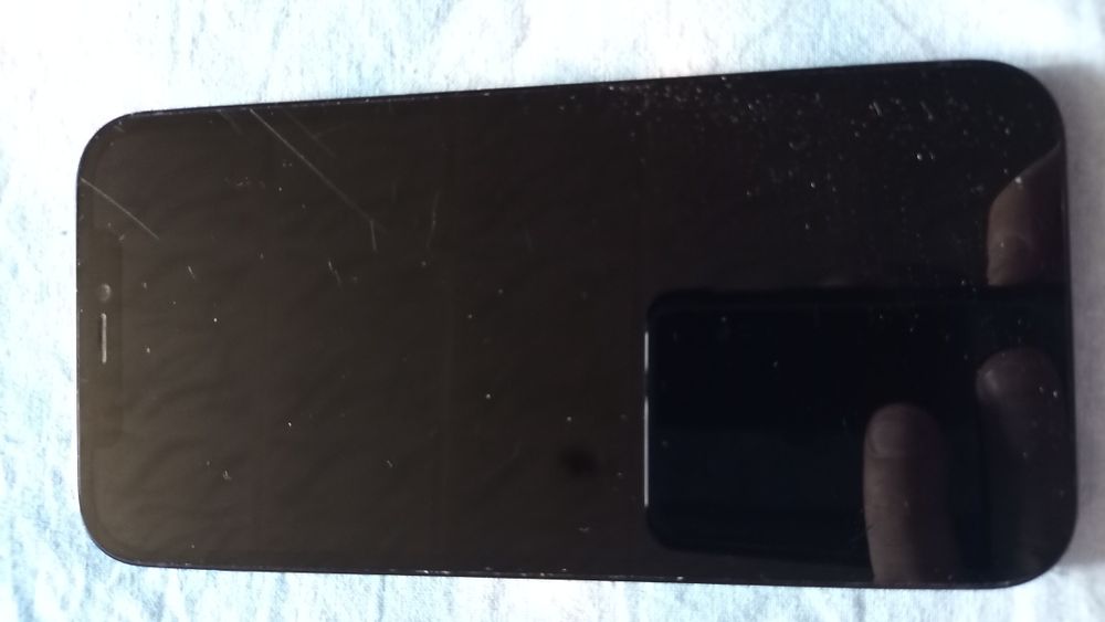 Интерактивная игрушка iPhone 12