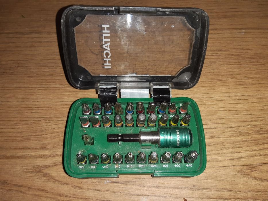 HITACHI - Zestaw 31 bitów, wkrętaków z głowicą automatyczną -jak NOWE.