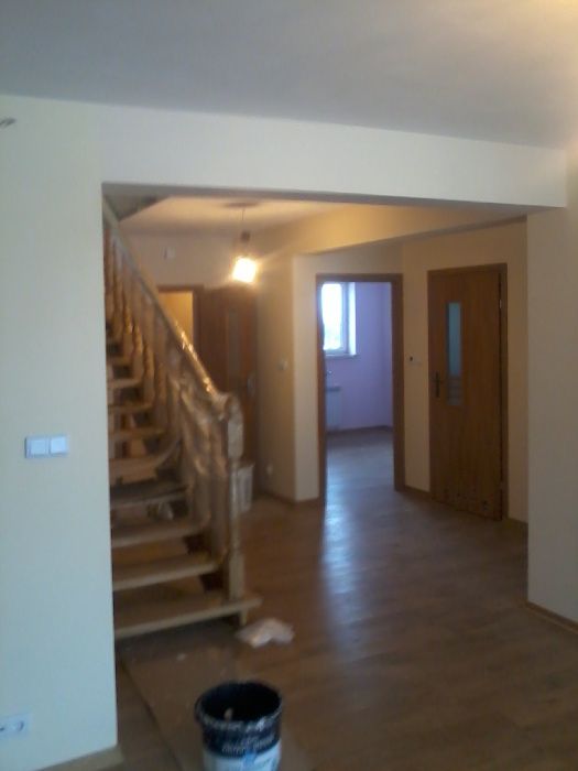 Tynki maszynowe, gładzie i malowanie natryskowe, pianowanie pianą PUR