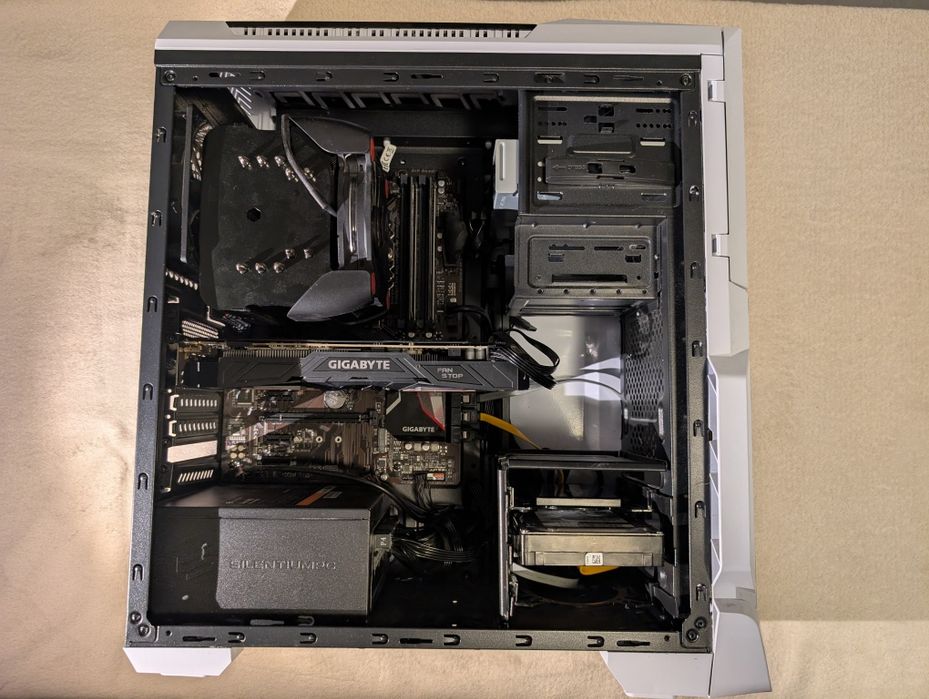 Komputer gamingowy i7-9700K, GTX 1070 8GB, 16GB RAM, SSD i HDD