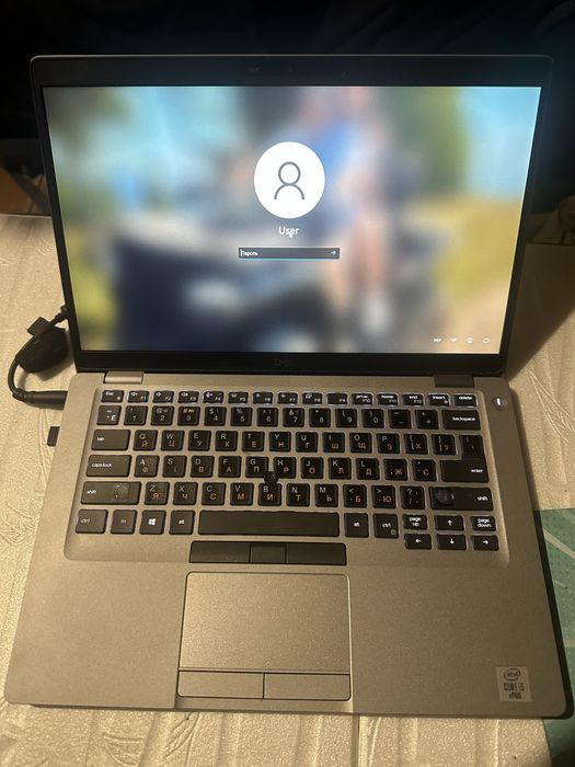 Продам хороший ноутбук, батерея тримає 3-4 год