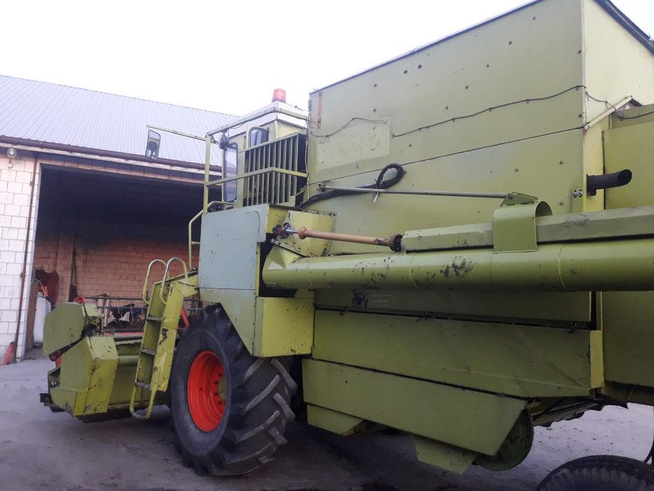 Claas dominator 85