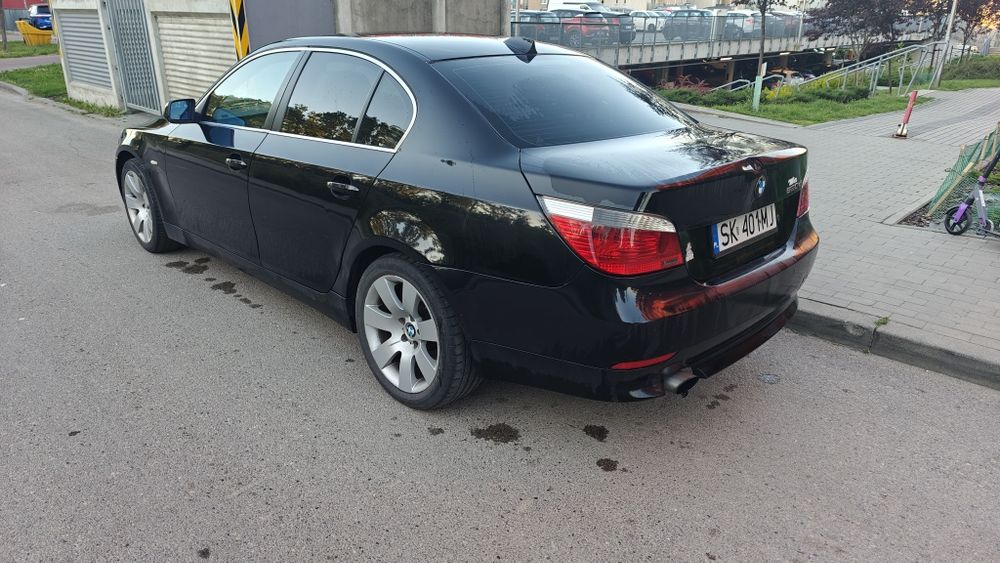 BMW seria 5 E60.