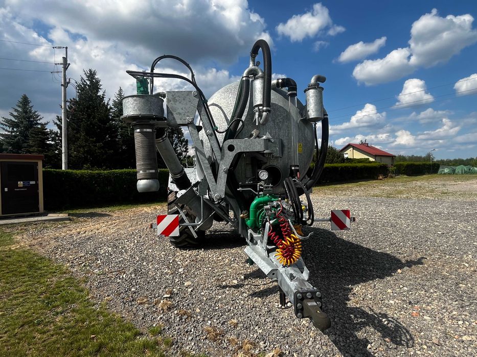 Wóz asenizacyjny PICHON TCI 11350 R  11.800 litrów