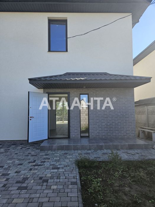 Отдельно стоящий дом с ремонтом в Червоном Хуторе