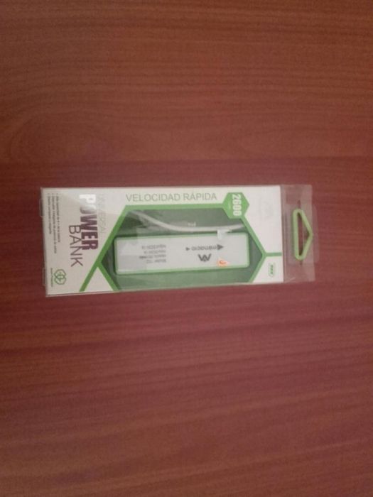 Carregador portátil novo para telemóvel