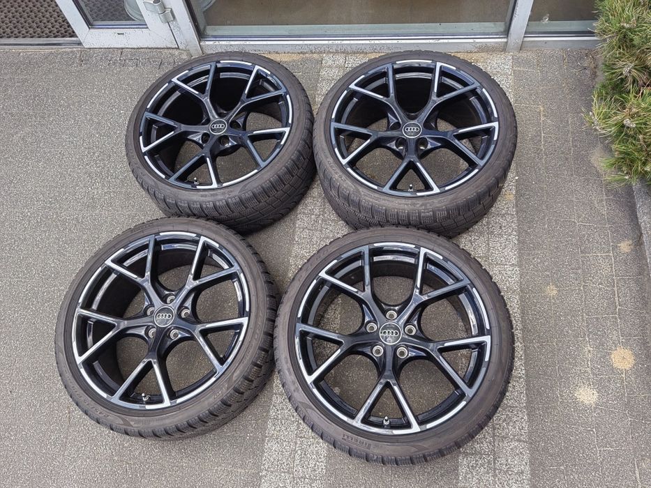 Audi RS3 8Y OEM RS Oryginał Koła ZIMA Pirelli Alu Najładniejszy Model Felg CZARNE + Jasno i Ciemnoszare Wstawki Szerokie + wąskie 265/30R19+ 245/35R19