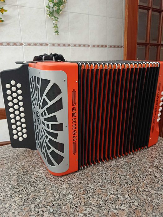 concertina hohner