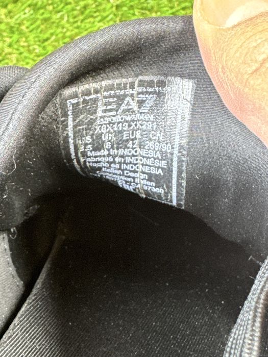 EA7 Emporio Armani розмір 42