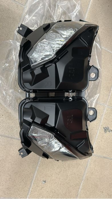 NOWA lampa reflektor Honda x-adv 750 z 17-2020 adv